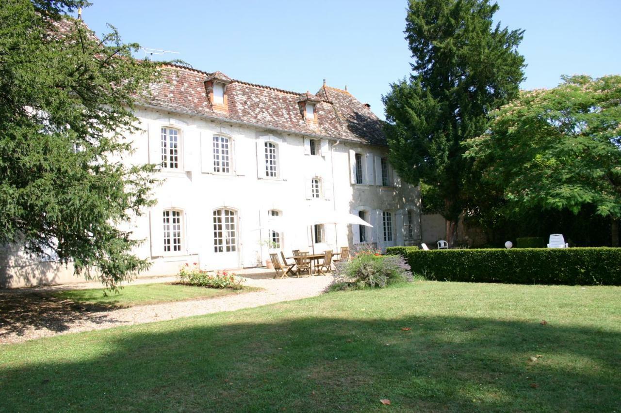 Chateau La Gentilhommiere Du Puits Notre-Dame 30 Rue De L'Eglise 24110 Saint Leon Sur L'Isle エクステリア 写真